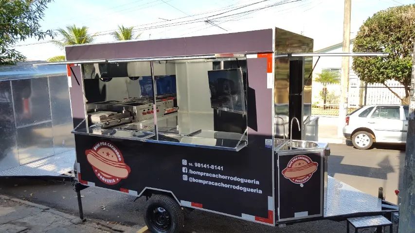 Trailer Food Hot Dog