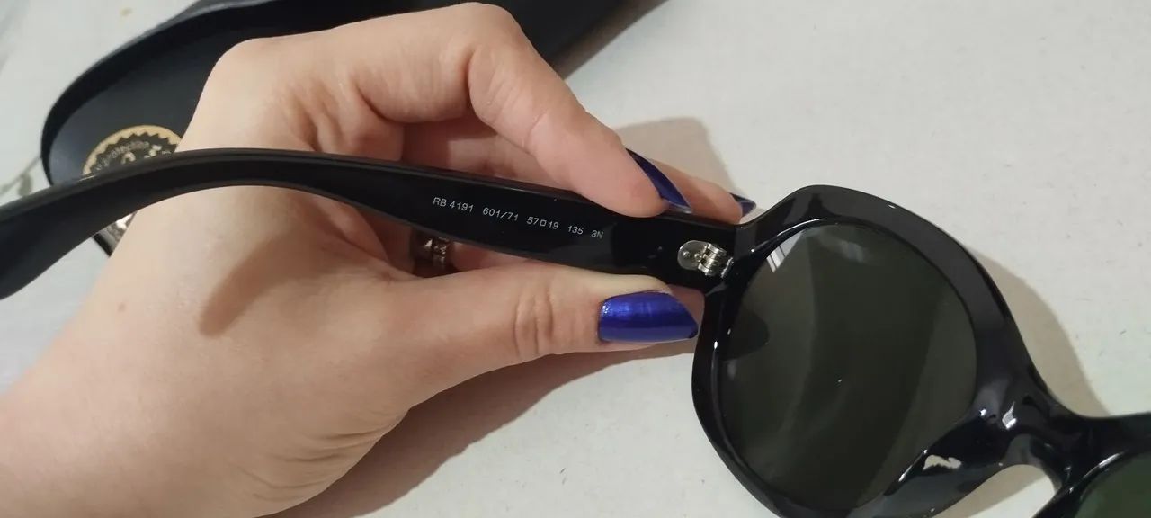 Óculos de sol Rayban RB4191 - Foto 2