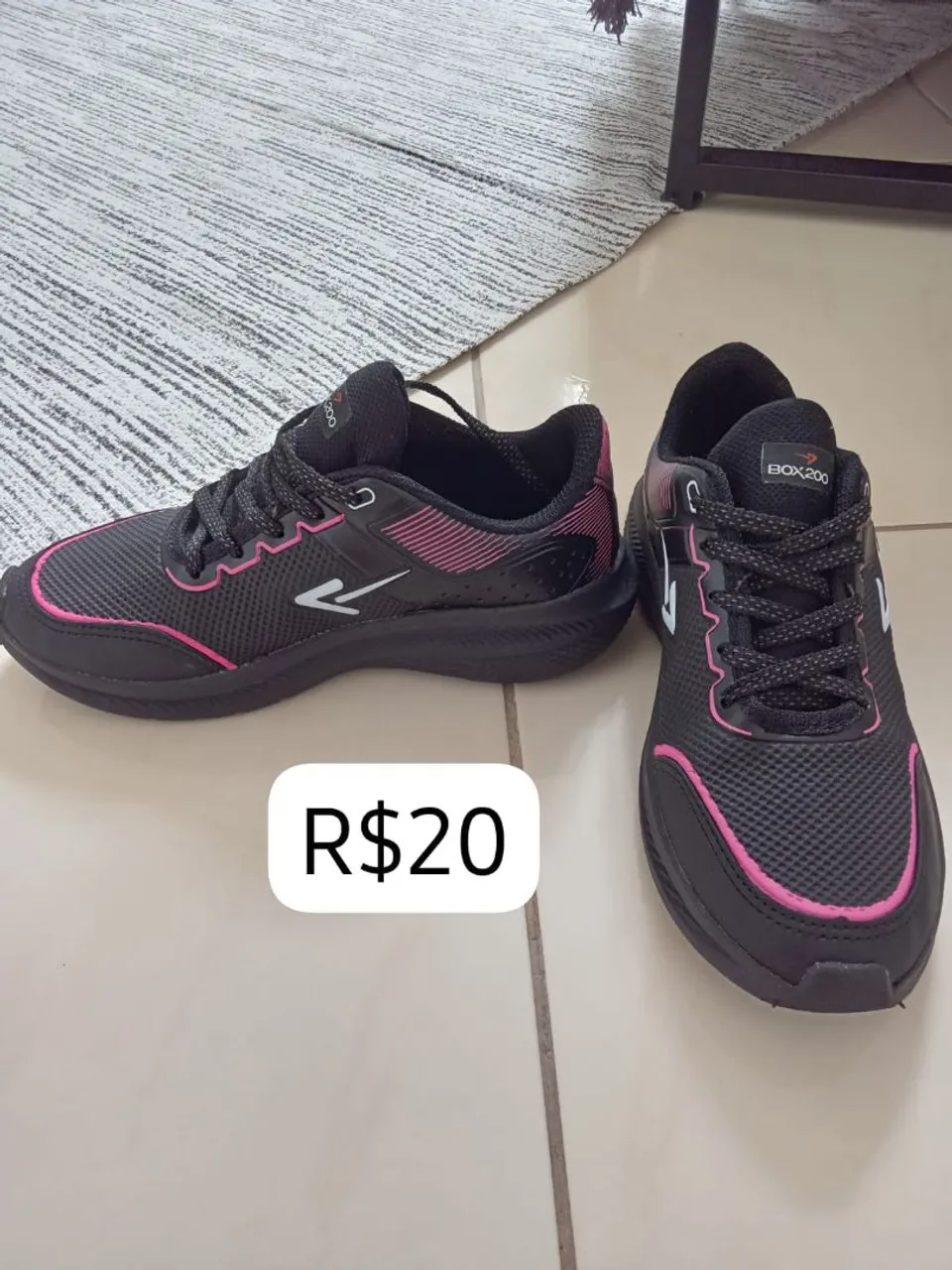 Desapego de Calçados feminino tam 35-36