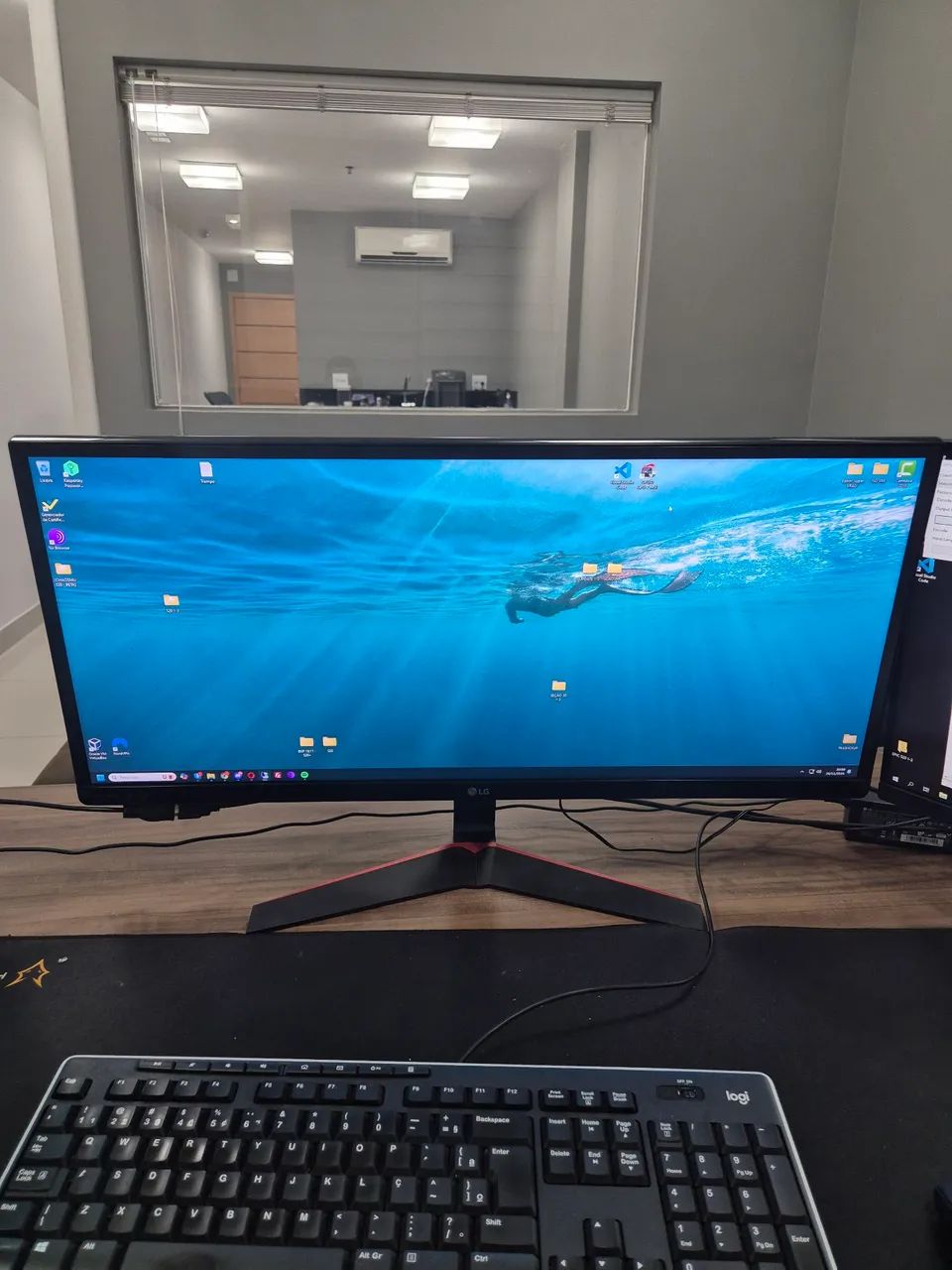 Monitor LG 29 POLEGADAS UM69G-B ULTRAWIDE  - Foto 2
