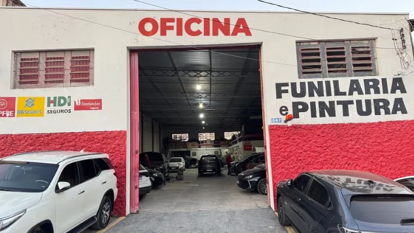 Oficina de funilaria e pintura completa, operando com equipe e clientela ativa - Foto 2