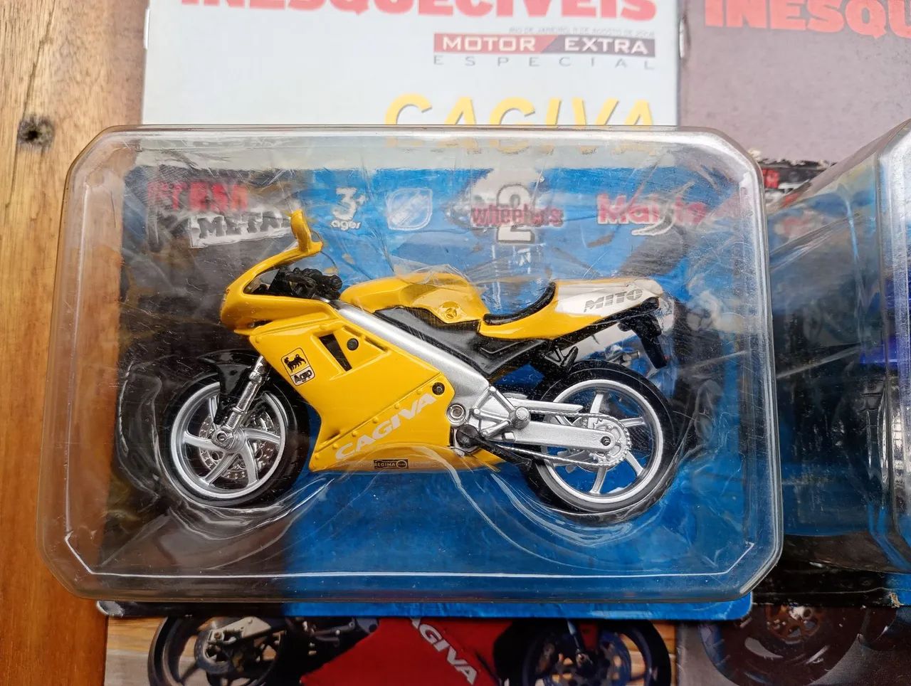 Miniaturas de moto lote com 3 peças  - Foto 2