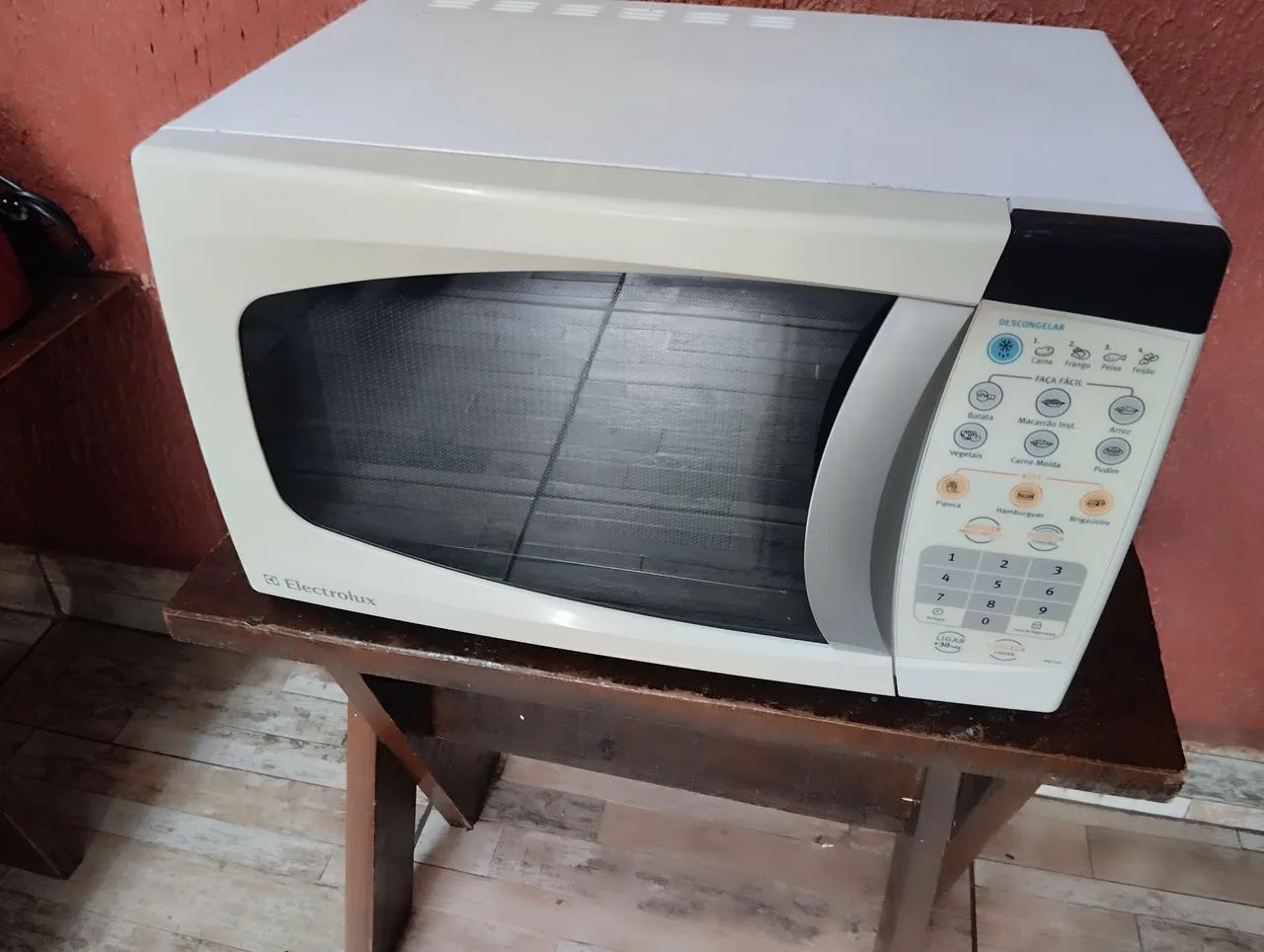 Microondas Eletrolux 20 litros 