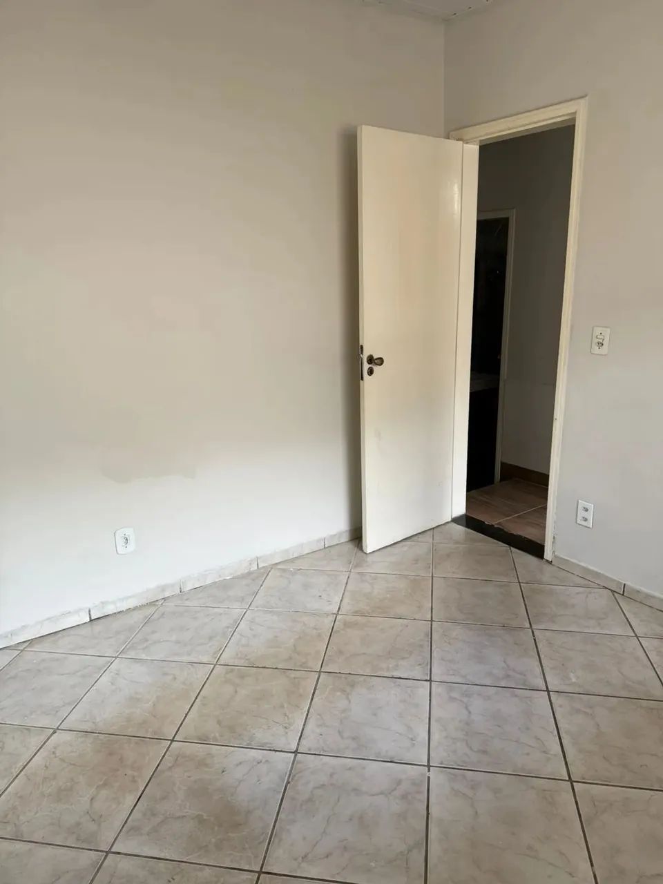 Térrea para aluguel com 100 metros quadrados com 4 quartos - Foto 3
