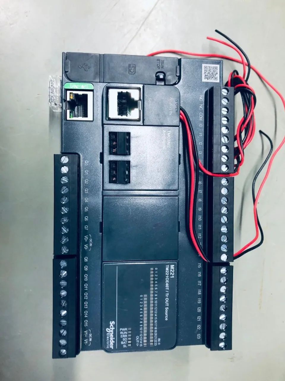 CLP (Controlador Lógico Programável) Schneider - Foto 2