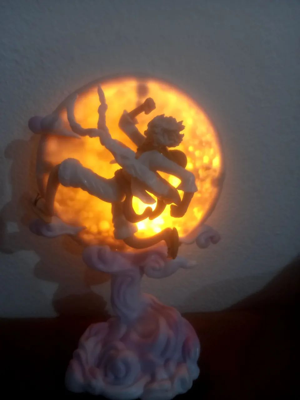 Luminária de Mesa Infantil - Action Figure Nikka Luffy Gear  - Foto 3