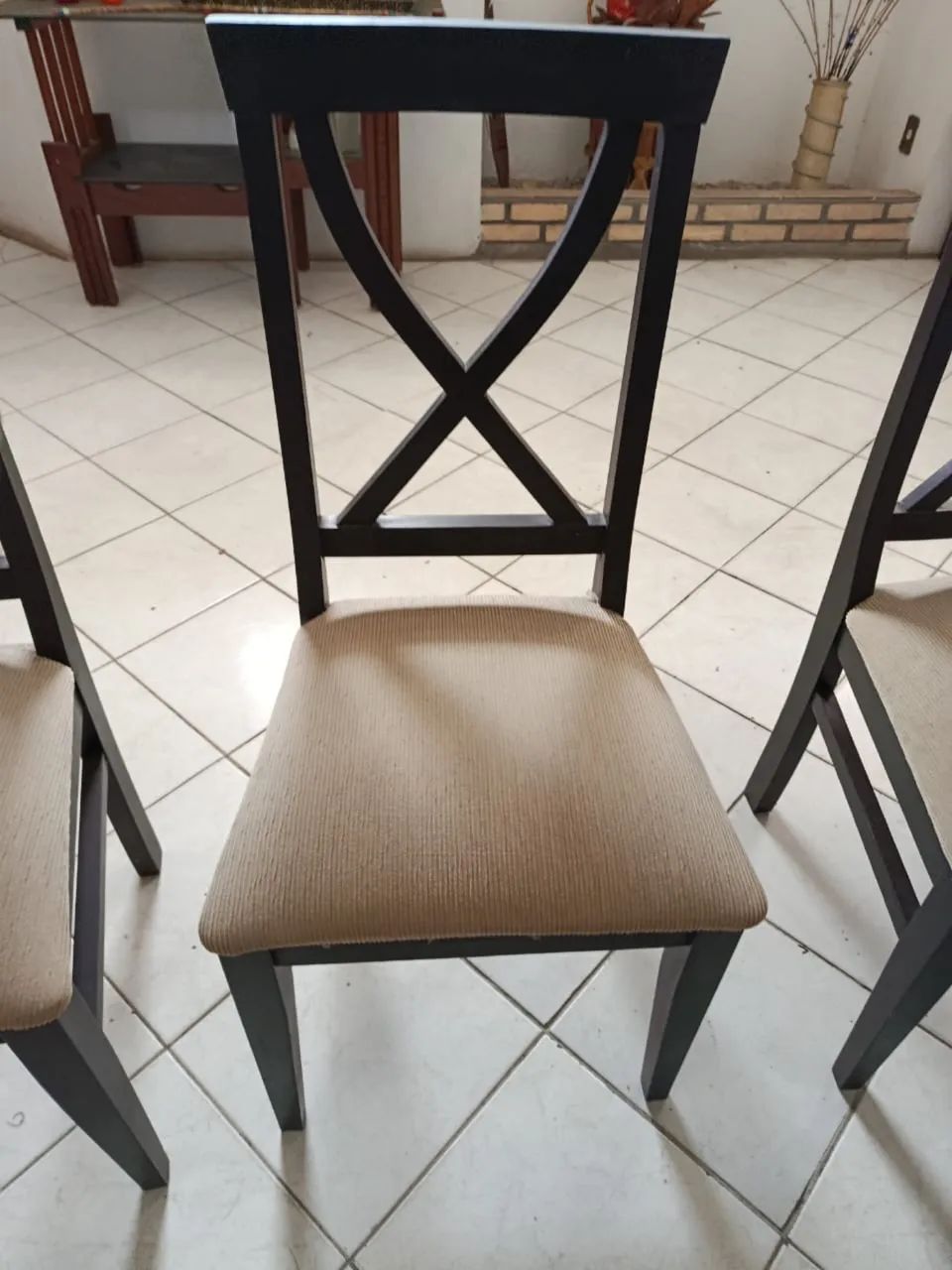 Vendo mesa 4 lugares com tampo de vidro - Foto 4