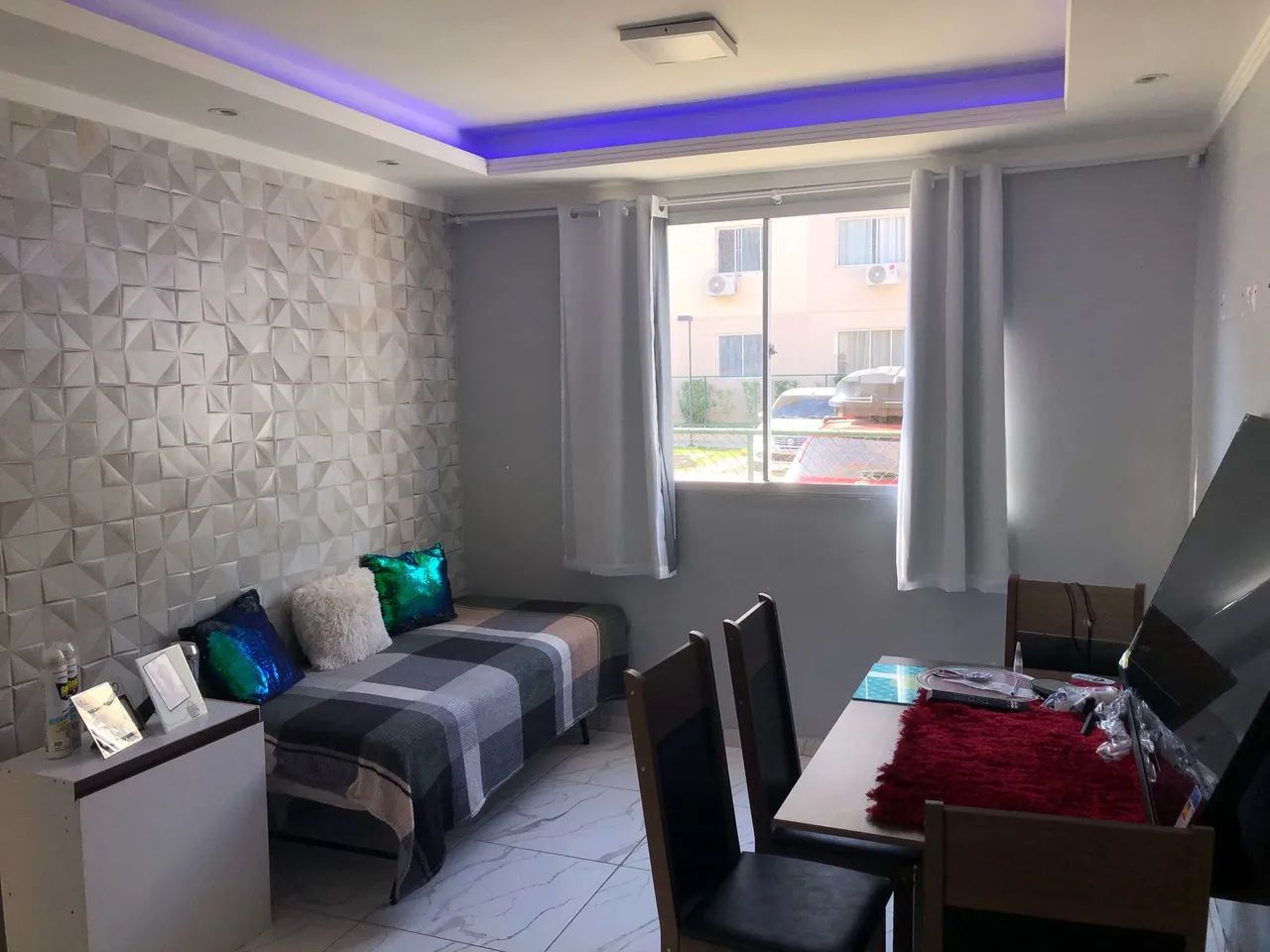 Vendo chaves de um lindo apartamento de dois dormitórios térreo em Canoas RS.