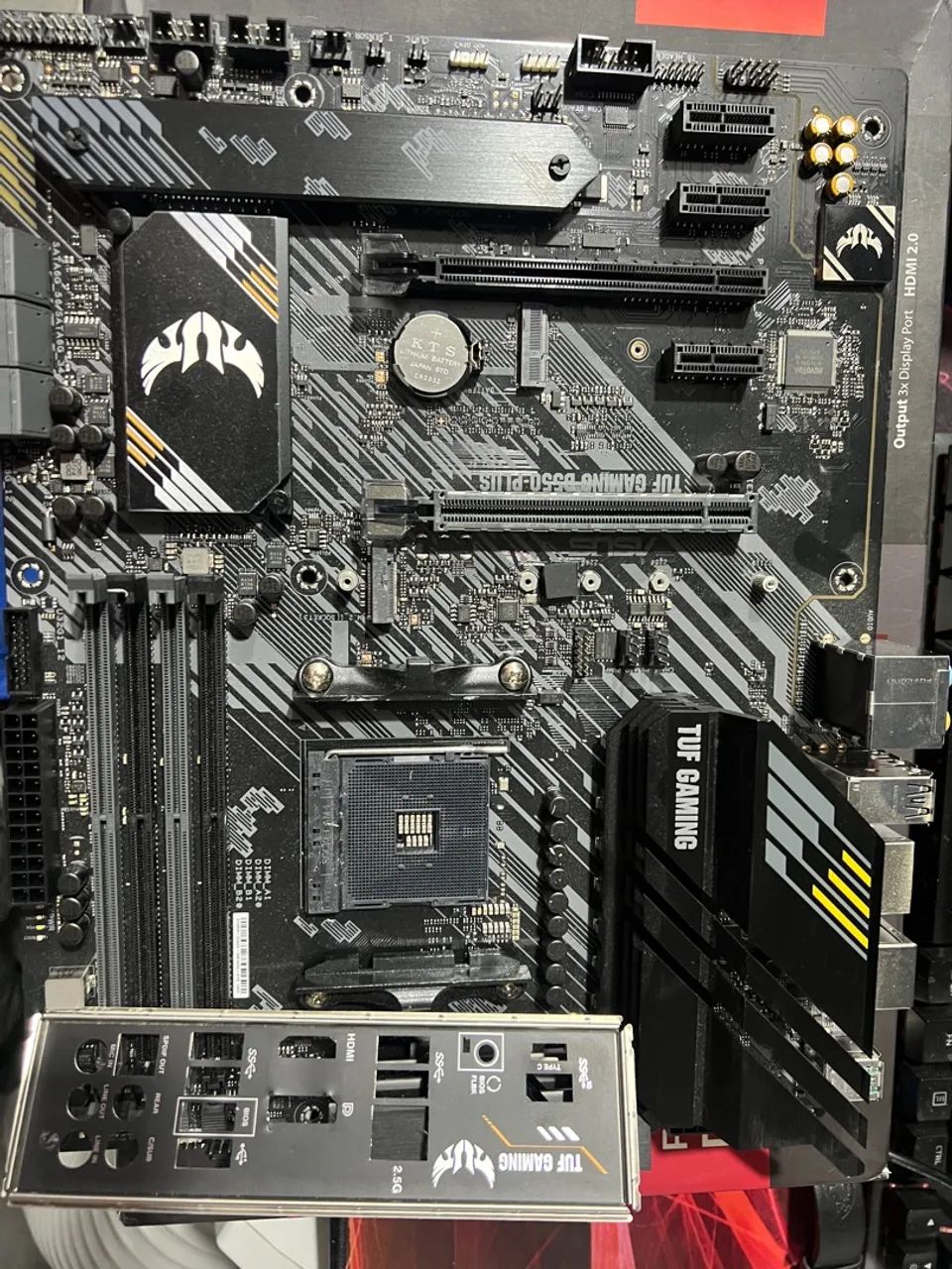 Placa-Mãe ASUS TUF GAMING B550-PLUS - Foto 4