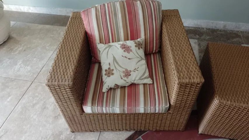 Lindo conjunto de sofás usados - Foto 3