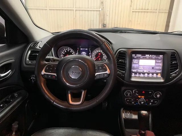 Jeep Compass Longitude 2.0 4X2 Flex Aut. 2017. Revisões em dia, realizadas na Savarauto! - Foto 12