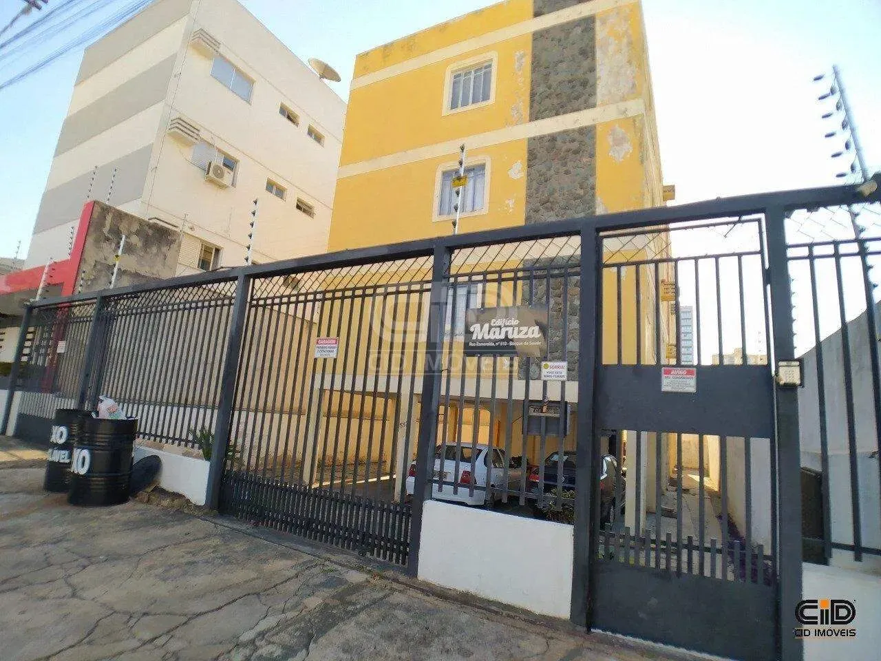 Apartamento mobiliado com um quarto no Edifício Maruza