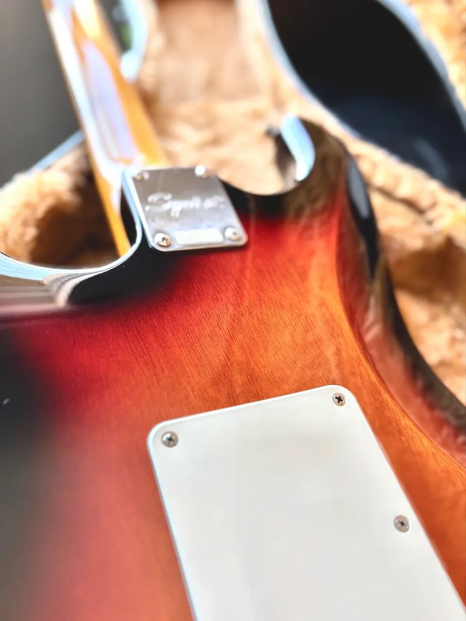 Squier Classic Vibe 60s Sunburst - Foto 4