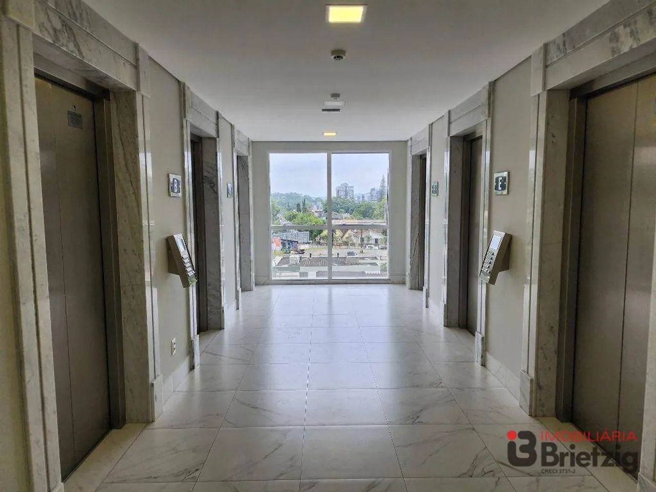 Sala à venda, 63 m² por R$ 790.000,00 - Atiradores - Joinville/SC - Foto 5