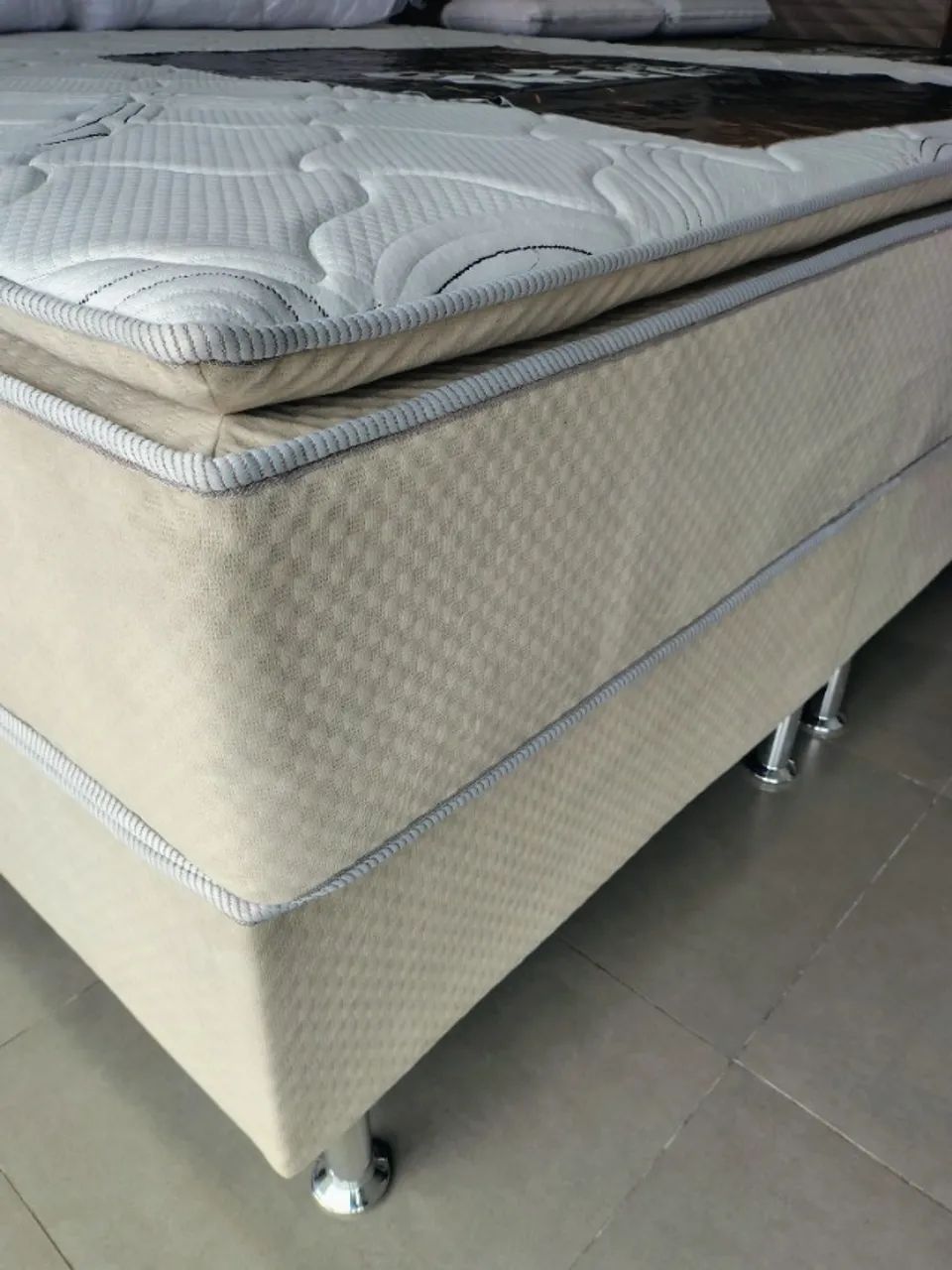 CAMA COM PILLOW TOP SUPER KING  - Foto 3