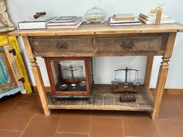 Aparador rústico de madeira maciça64842120001537120