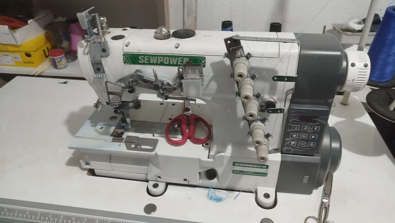 Máquina de costura Galoneira 