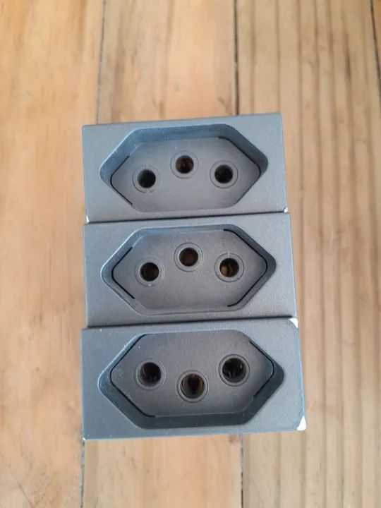 Arteor Graphite - acabamentos elétricos Pial