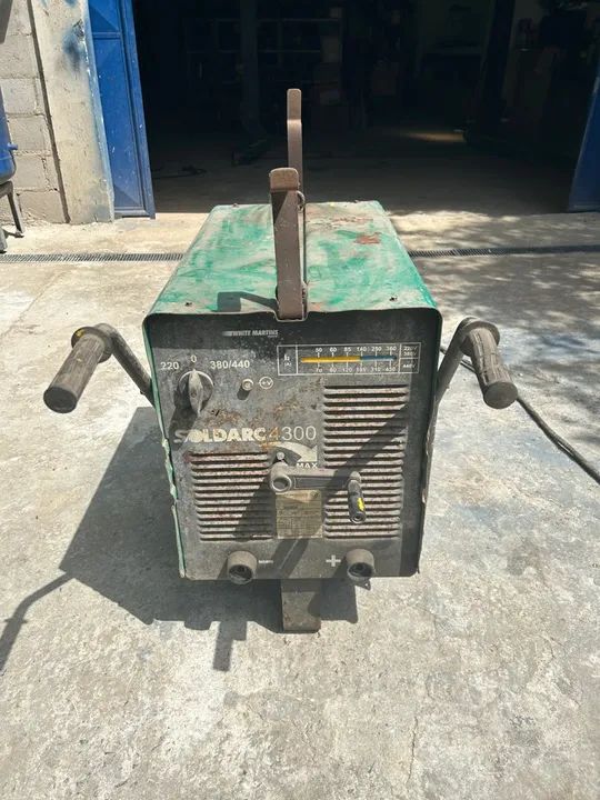 Máquina de Solda WhiteMartins SOLDARC 4300 430A max
