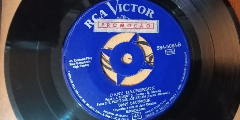 Disco de 1961(importado) da Dany Dauberson - Paname - RCA Victor - França - Foto 4