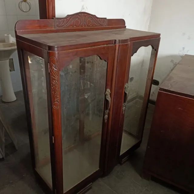 Cristaleira antiga rústica64961598828674120