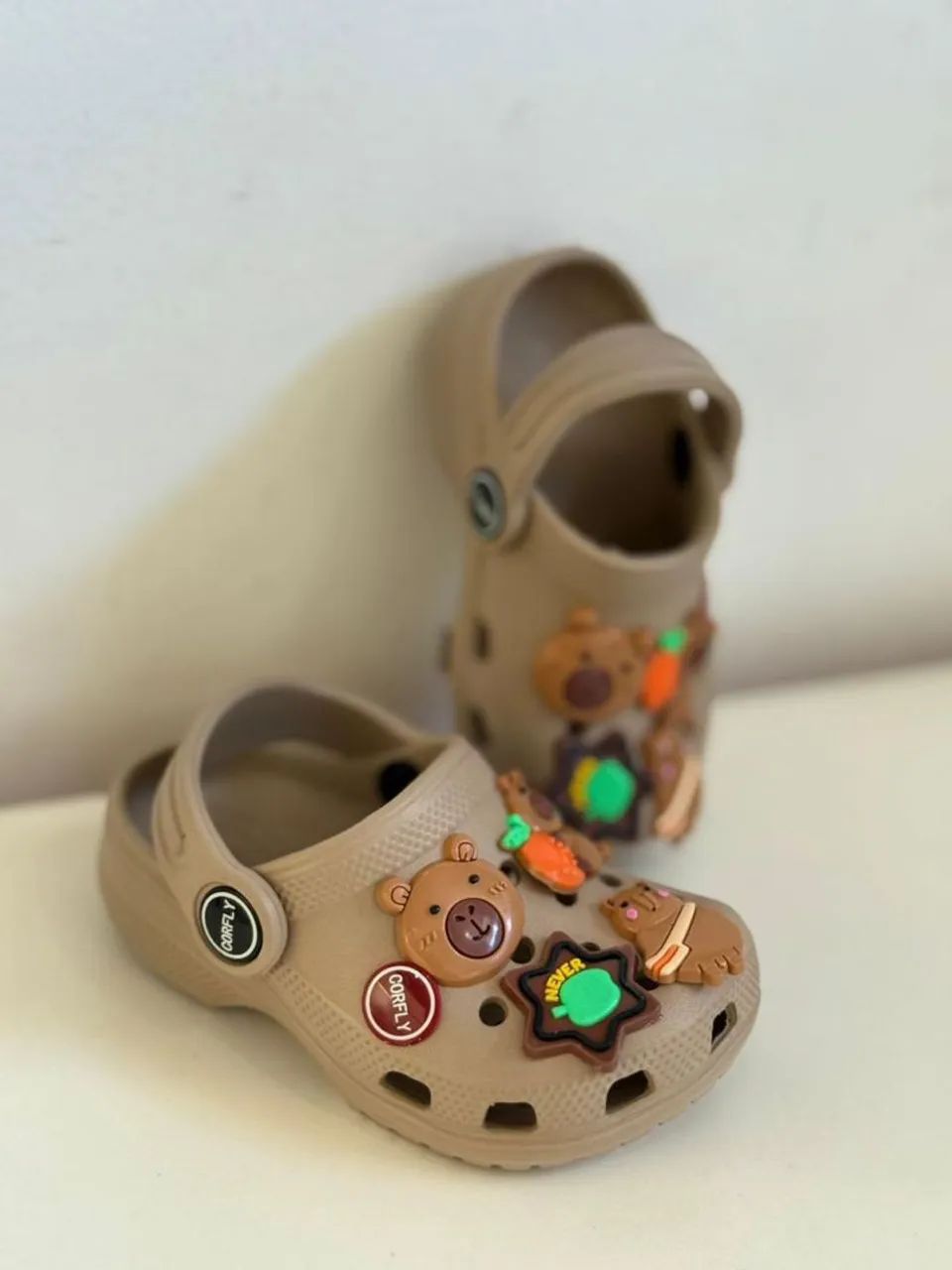 Crocs pingente 