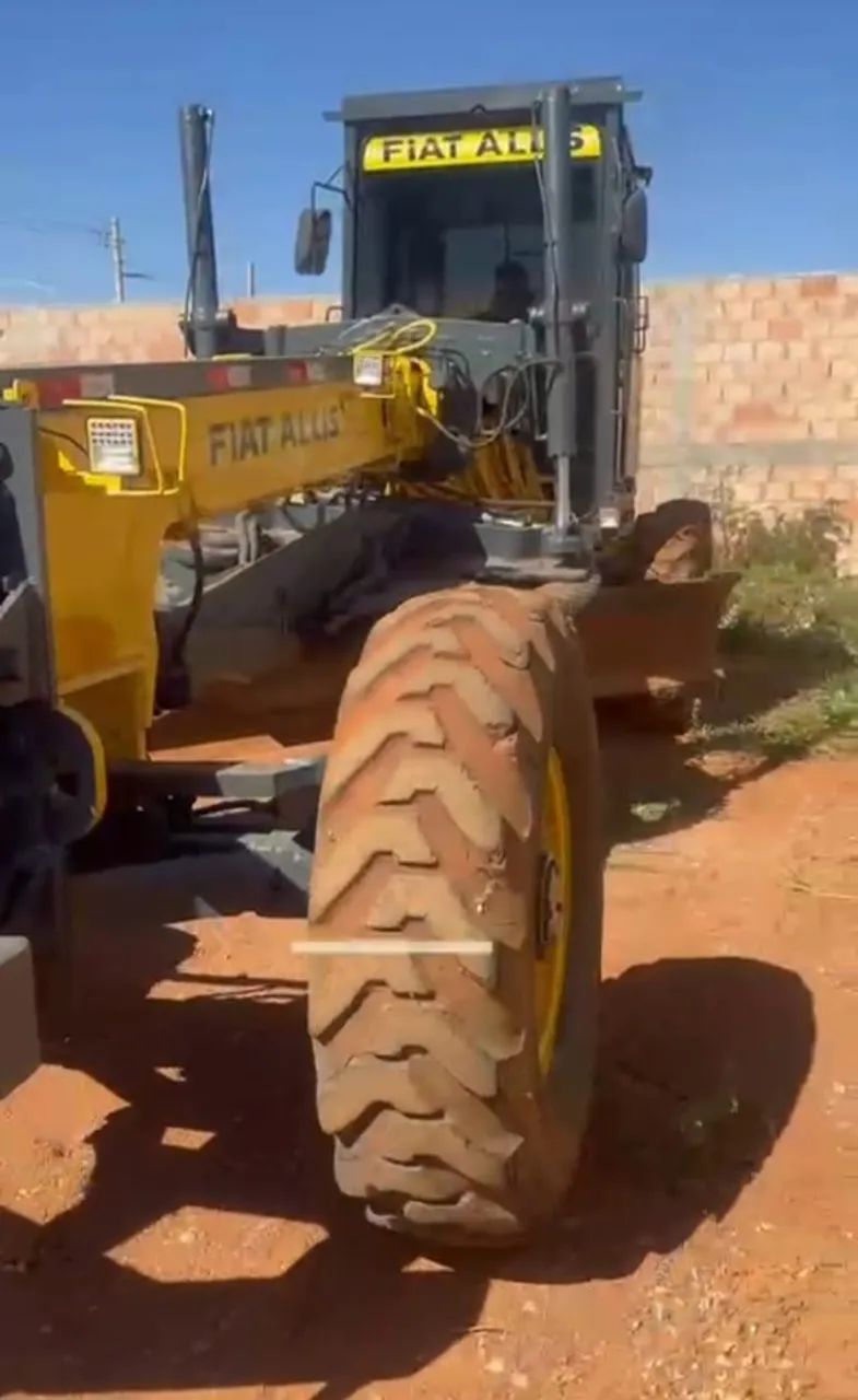 Motoniveladora Fiatallis 1997 FG70B Operacional 