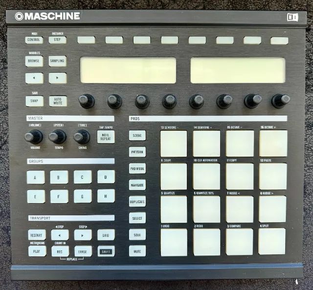 Native Instruments Maschine MK1 - Controlador MIDI Profissional