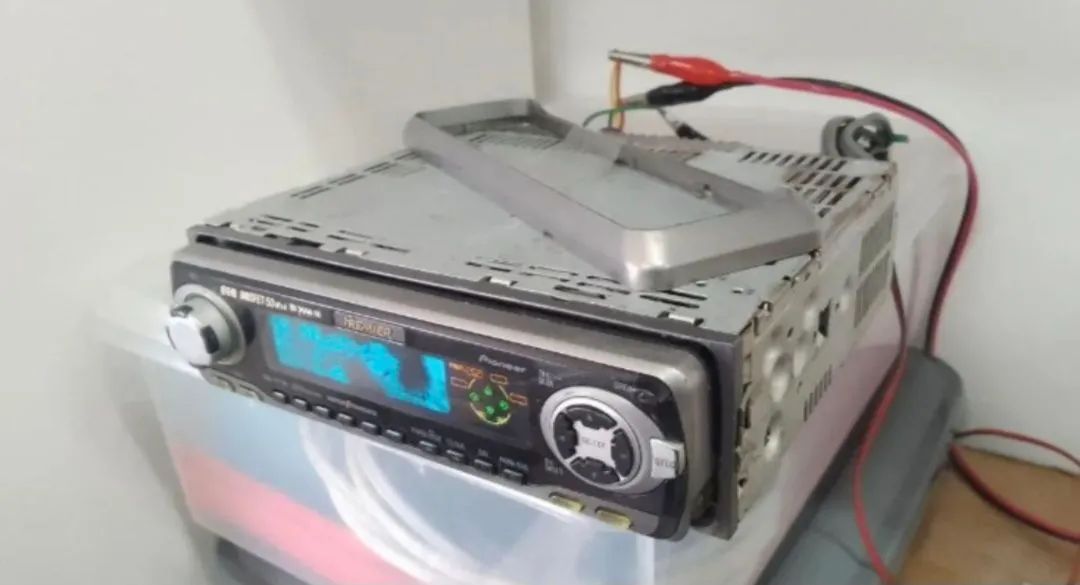 Pioneer Premier DEH-P730 c/ Bluetooth - Peças para carros, vans e