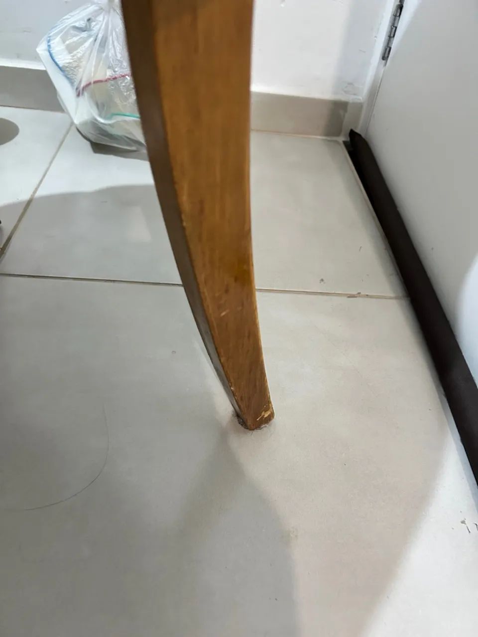 Vendo 4 cadeiras - Foto 3