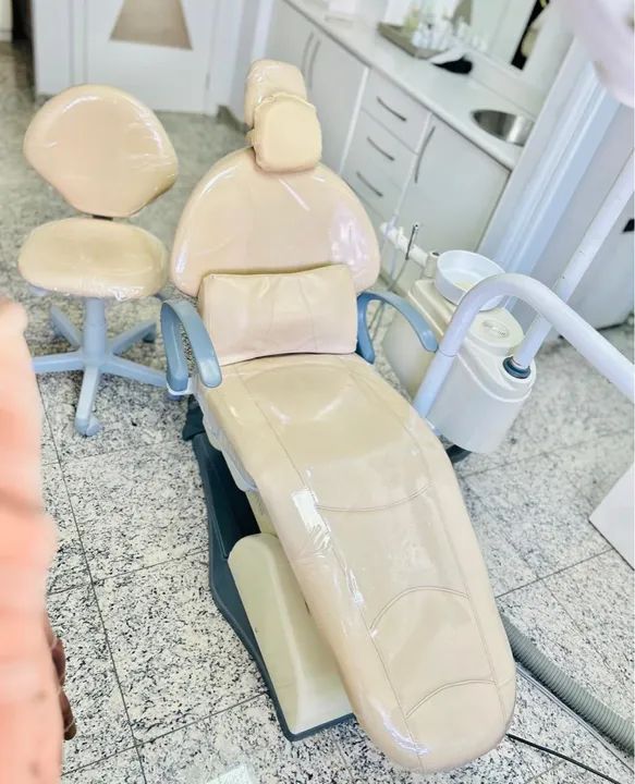 Cadeira Odontológica em Ótimo Estado