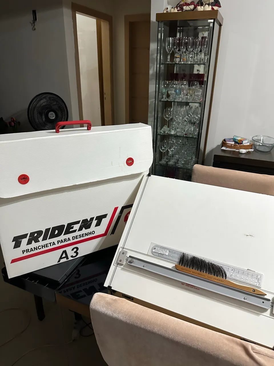 Trident drawing board A364352262171137120