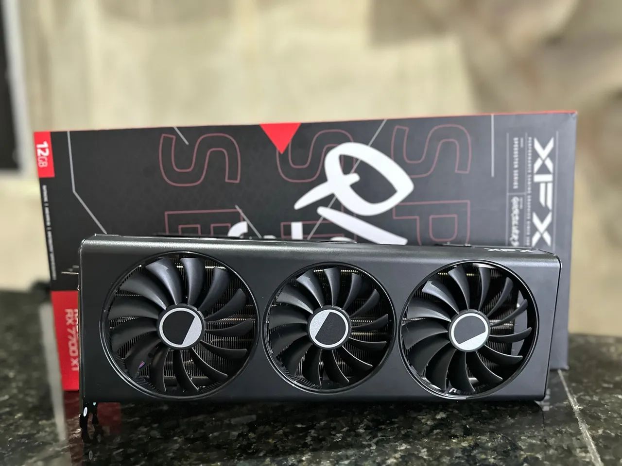 Placa de Vídeo XFX RX 7700 XT Merc 319. Aceito troca 