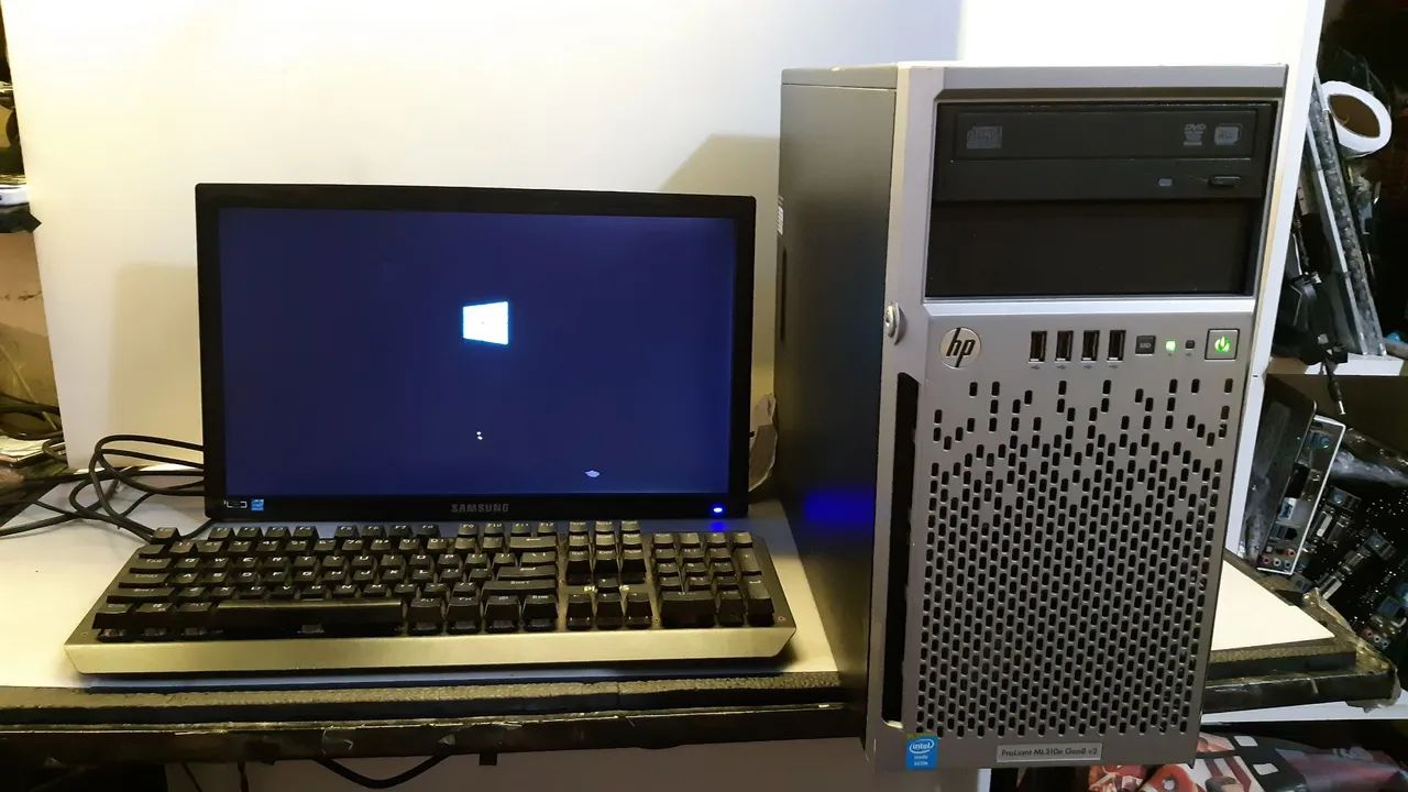 Servidor HP Proliant ML310e Gen8 V2 Intel Xeon E3-1220v2 3.1GHz 4GB DDR3 HD500GB - Foto 4