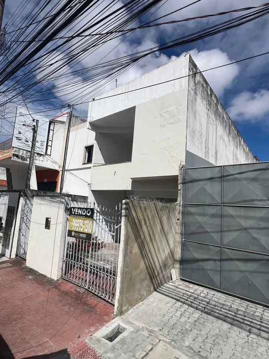 ^ Prédio Comercial na Rua Laranjeiras