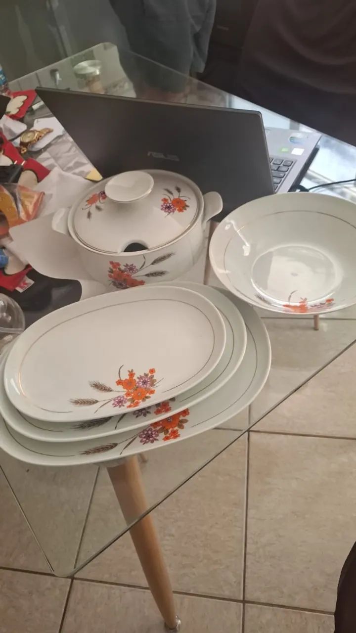 Conjunto de porcelana real