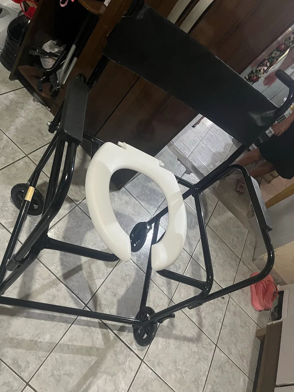 Shower chair64316481415937121