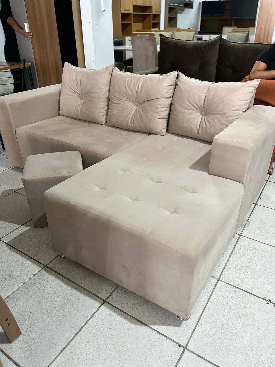 Sofá chaise a pronta entrega 
