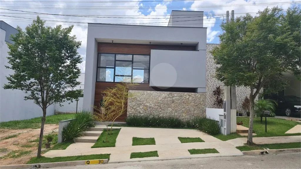 Casa à venda com 1 quarto, sendo 1 suíte, no condomínio Terras de São Francisco, Sorocaba 