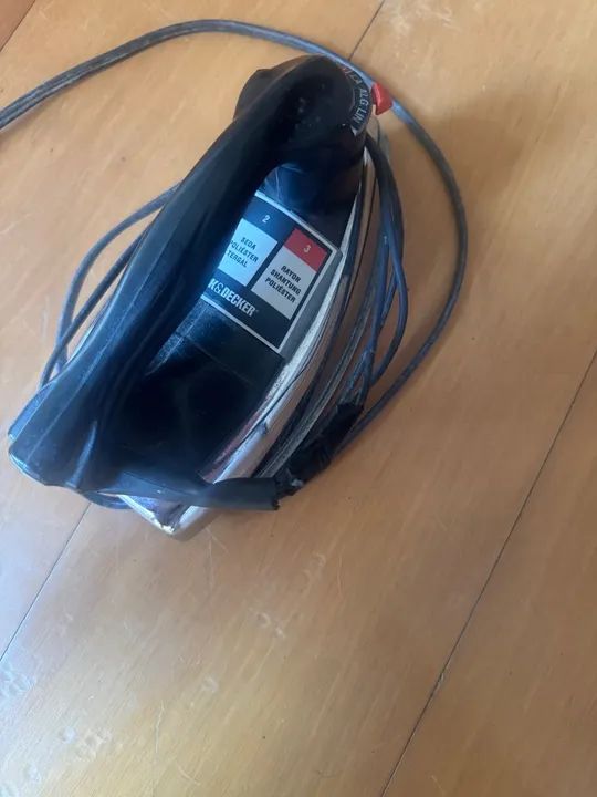 Ferro de Passar Roupa Black & Decker - Foto 4
