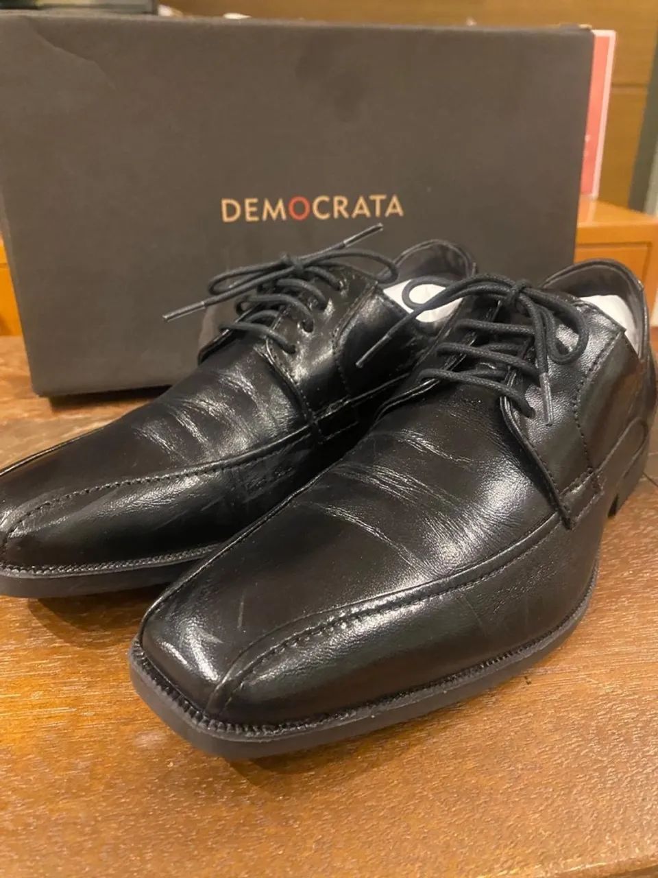 Sapato social da marca democrata em couro preto tamanho 37 - Foto 4