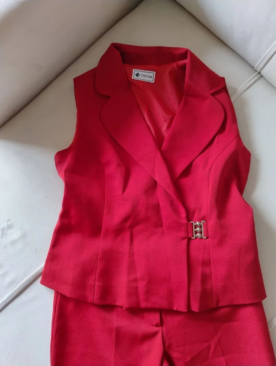 Conjunto de Colete e Calça em microfibra vermelha - Tamanho M - Foto 2