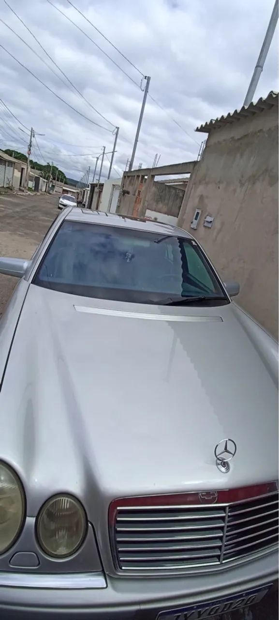 Carro Mercedes