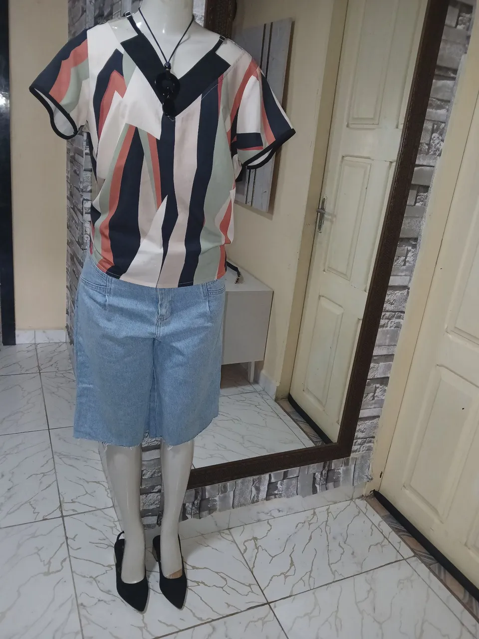 Conjunto Feminino Jeans e Blusa Estampada