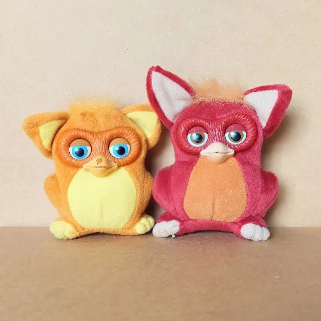 brinquedo - pelúcias mcdonald's furbys vermelho laranja (usadas)
