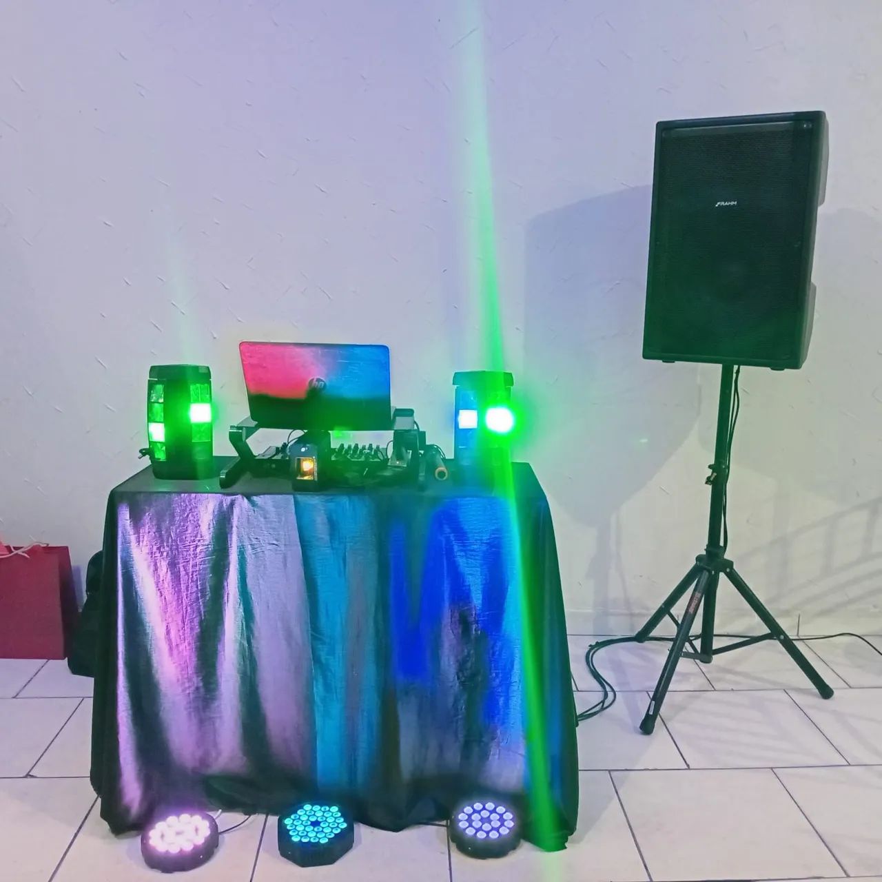 DJ SOM E ILUMINAÇÃO 350 5 HORAS DE EVENTOS - Foto 2
