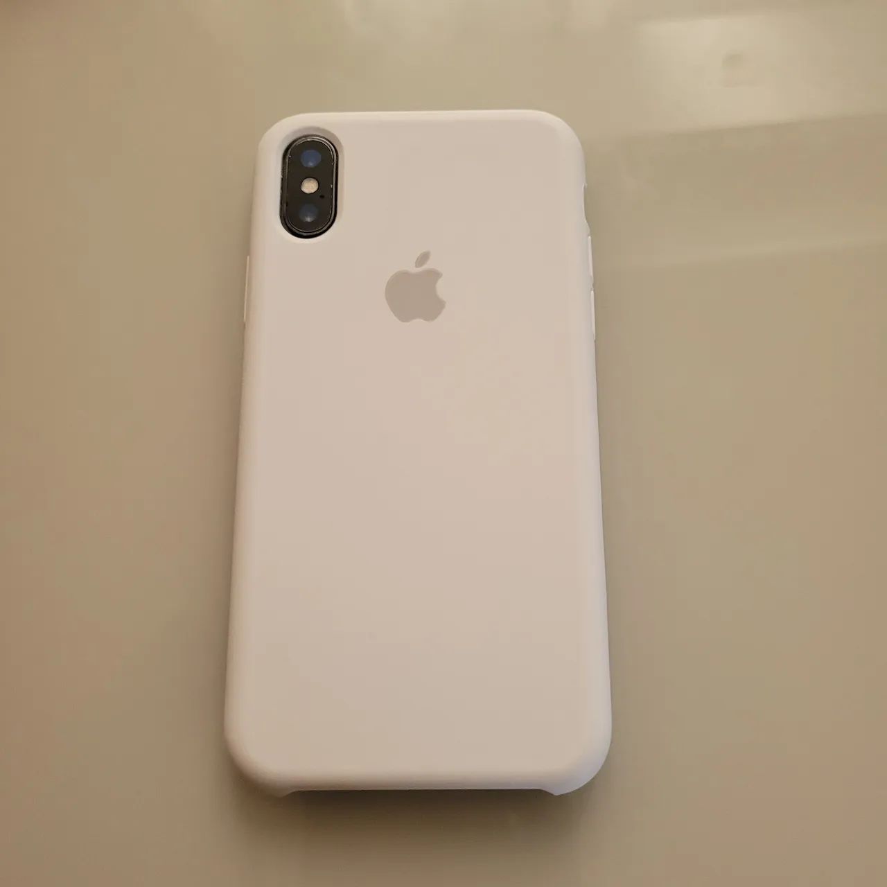 IPHONE X 64GB COM 2 CAPINHA E CARREGADOR  - Foto 2