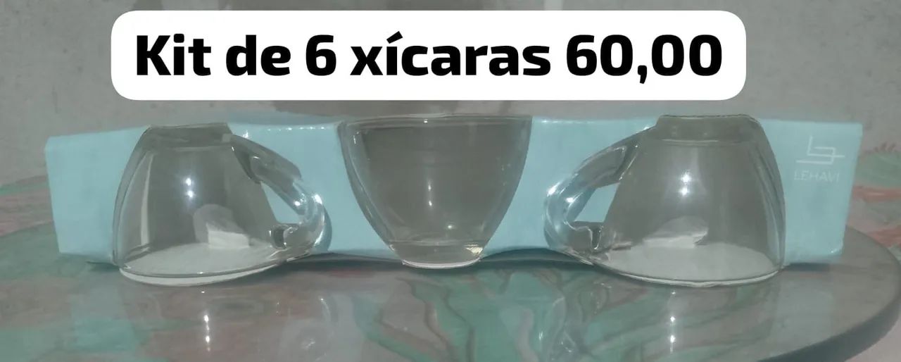 Xícaras e copos