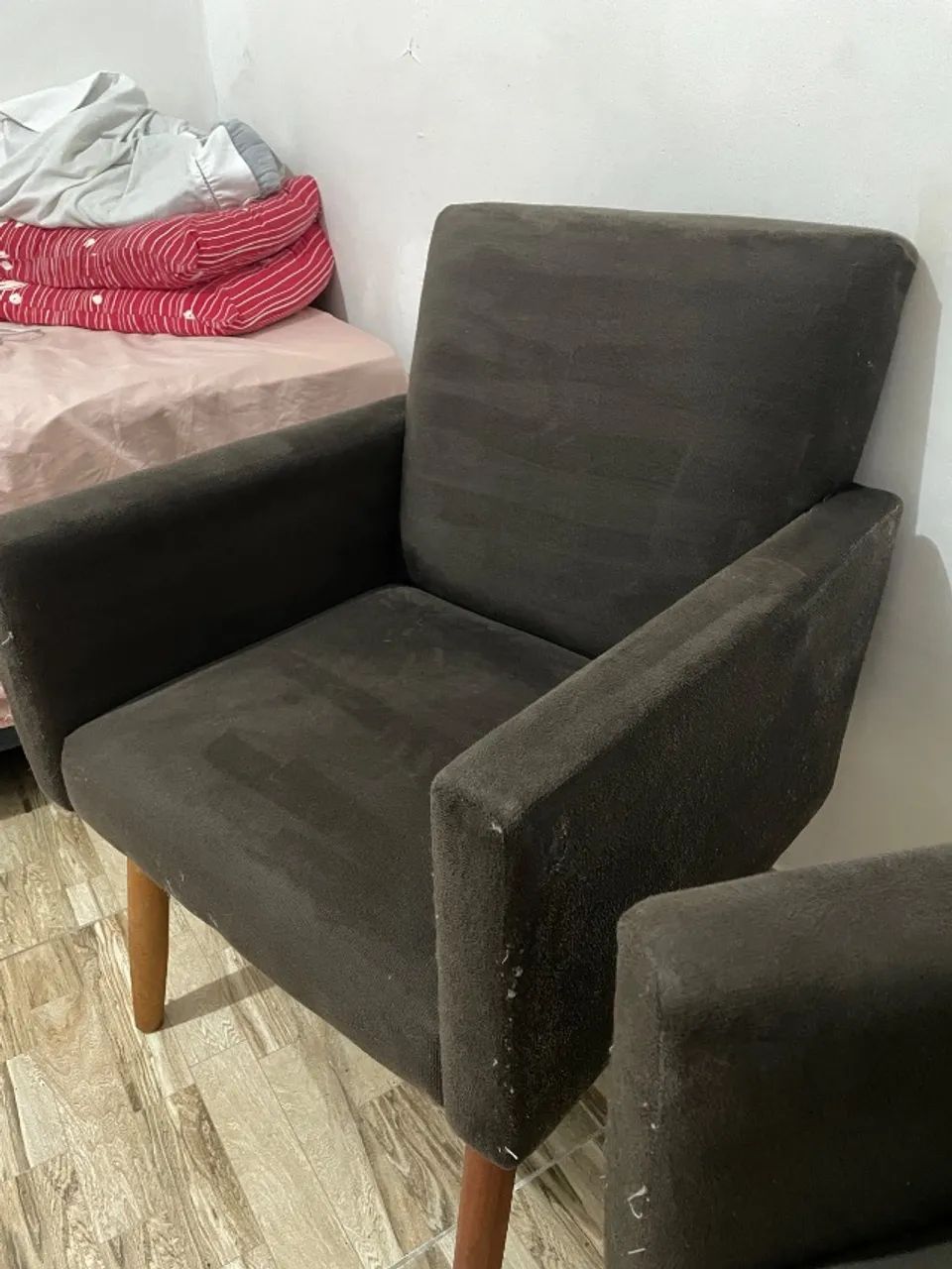 DUAS POLTRONAS CINZA $250 - Foto 4