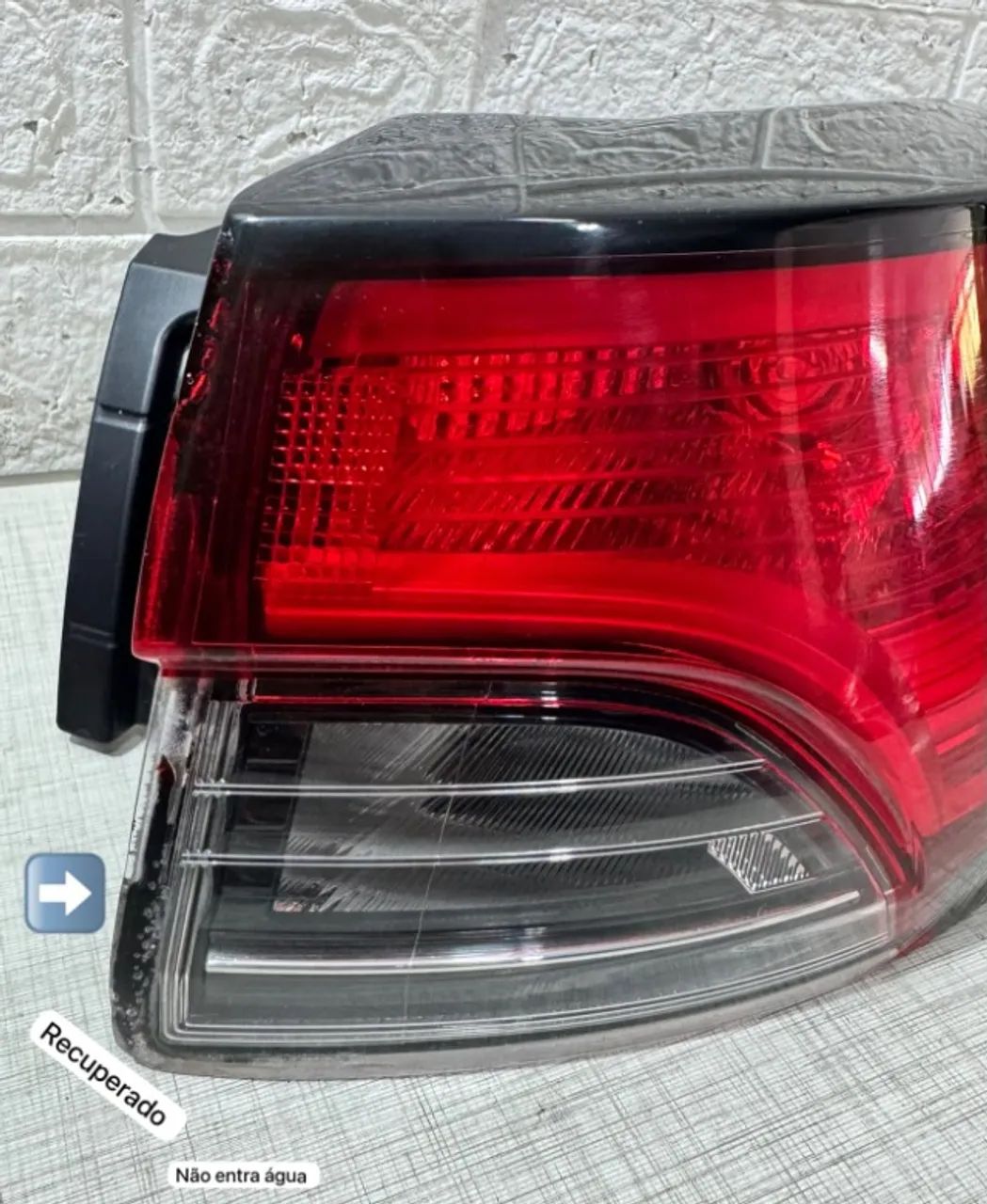 Lanterna direita Toyota Corolla Cross 2022/2026 original - Peças